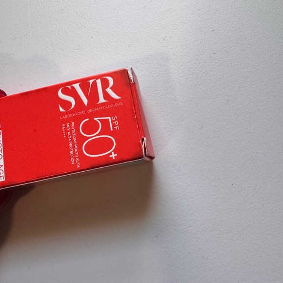 4/$50 SVR Sun Secure SPF 50+ - Picture 4 of 5